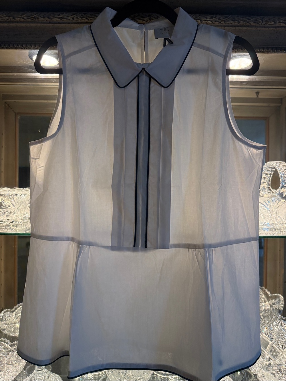 ANTHROPOLOGIE: Blk/Wht Pipe-lined Blouse - Picture 2 of 4